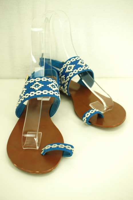 CHARLES & KEITH（チャールズキース） 刺繍フラットサンダル レディース シューズ
