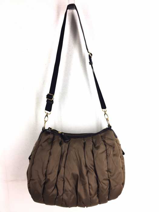 Y'saccs（） パフ キルト レザー使い 2WAY セカンドバッグ レディース バッグ