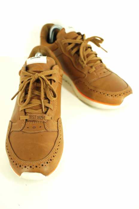 Clarks(クラークス) メダリオンレザースニーカー メンズ シューズ