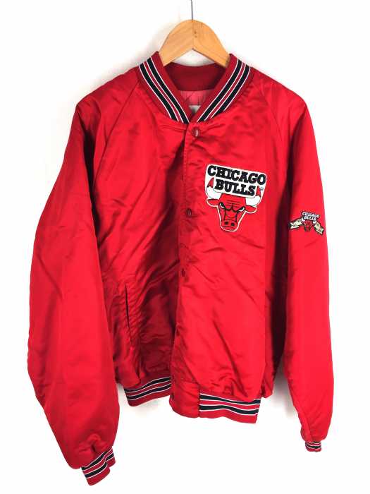 USED古着 (ユーズドフルギ) CHICAGO BULLS Chalk Line スタジャン スリーピートワッペン メンズ アウター