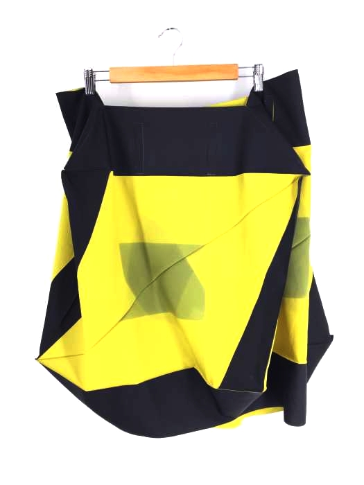 ISSEY MIYAKE 132 5（イッセイミヤケ） 直方体変形スカート レディース スカート