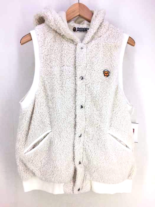 A BATHING APE(アベイシングエイプ) ワンポイント刺繍ファーベスト レディース トップス