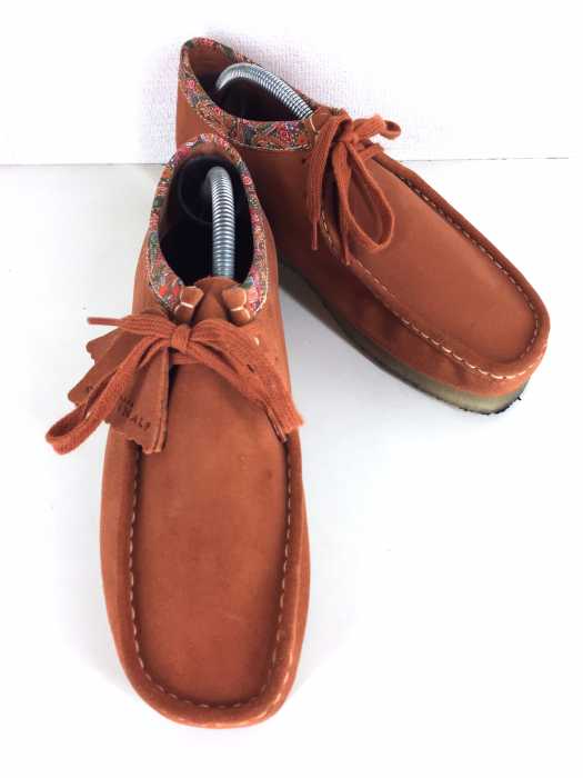 STUSSY × CLARKS（ステューシー クラークス） Wallabee メンズ