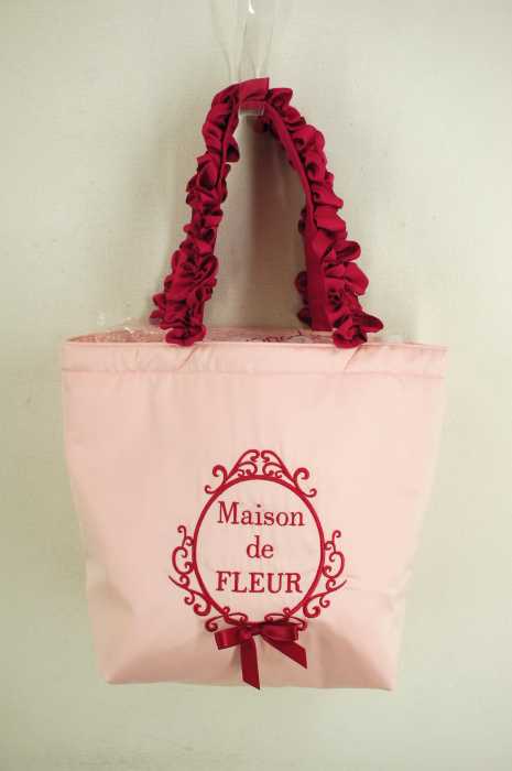 MAISON DE FLEUR （メゾンドフルール） マッドサテンフリルハンドルトートバッグ レディース バッグ