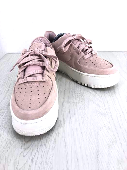 NIKE（ナイキ） WMNS AIR FORCE 1 SAGE LOW レディース シューズ