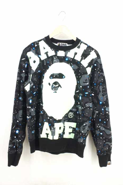 A BATHING APE （アベイシングエイプ） カモ柄 蛍光プリント サルロゴプリントクルーネックスウェット メンズ トップス
