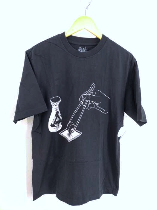 PALACE（パレス） 18AW CHOPSTICKS T-SHIRT メンズ トップス
