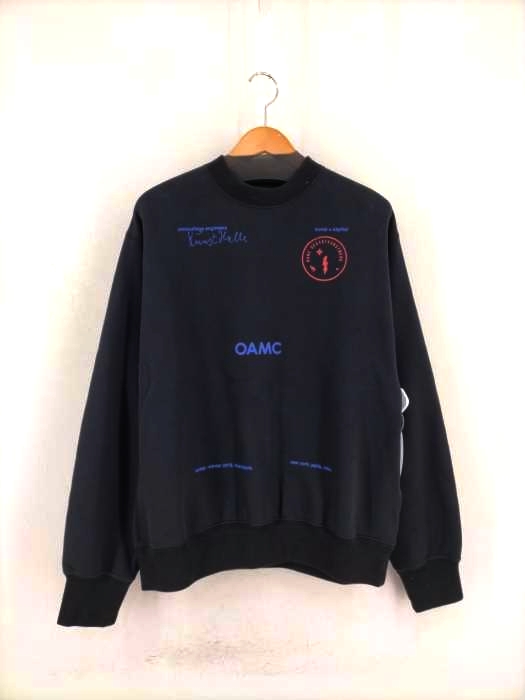 OAMC(オーエーエムシー) イタリア製 KUNSTHALLE CREWNECK ロゴプリントクルーネックスウェット メンズ トップス