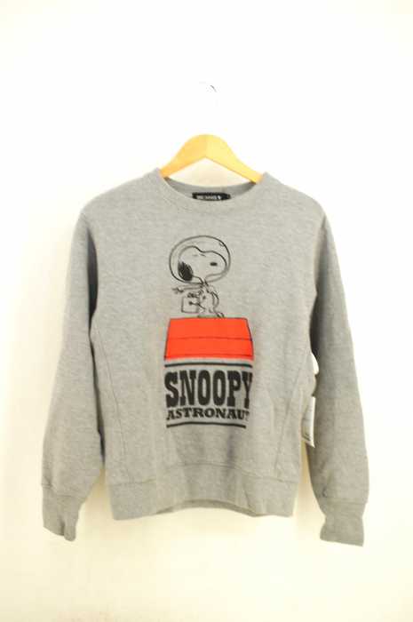 BEAMS T × PEANUTS（ビームスティー × ピーナッツ） 別注 CREW NECK キャラクターコラボプルオーバースウェット メンズ トップス