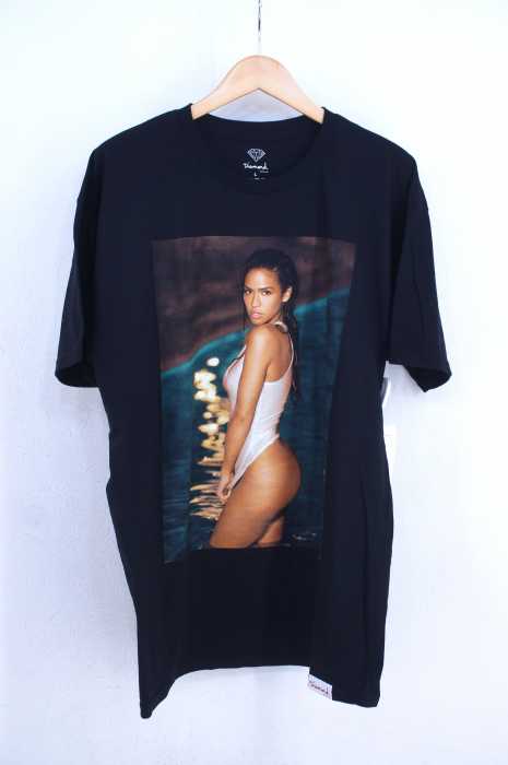 DIAMOND SUPPLY(ダイヤモンドサプライ) CASSIE NIGHT SWIM TEE メンズ トップス