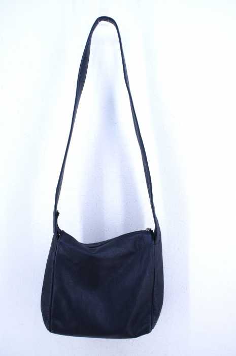 BREE （ブリー） レザーショルダーバッグ レディース バッグ