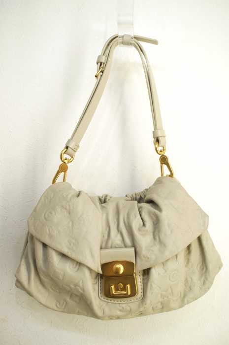 Marc by Marc Jacobs (マークバイマークジェイコブス) アルファベット型押しレザーハンドバッグ メンズ バッグ