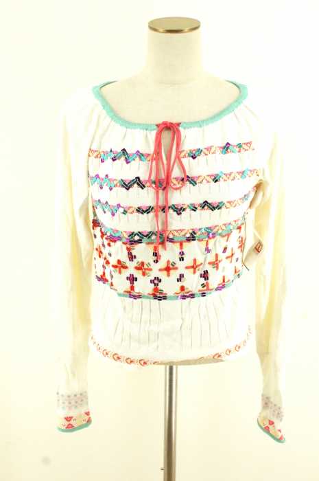 BAZaR CHRISTIAN LACROIX　（クリスチャンラクロワ） スパンコールデザインニットトップス レディース トップス