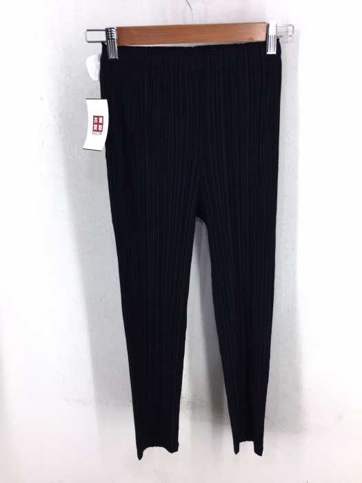 PLEATS PLEASE ISSEY MIYAKE（プリーツプリーズイッセイミヤケ） プリーツ加工　スリムパンツ レディース パンツ