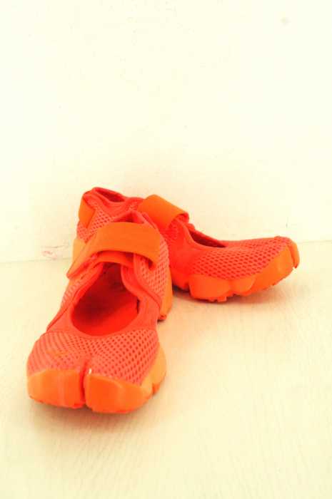 NIKE （ナイキ） AIR RIFT BR TOTAL CRIMSON　スニーカー レディース シューズ