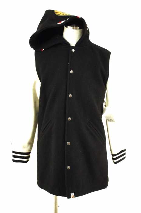 A BATHING APE （アベイシングエイプ） SHARK SWEAT VARSITY JACKETシャークスタジャン メンズ アウター
