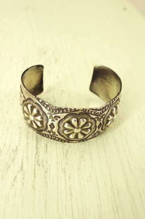 INDIAN JEWELRY () NORA BILL Navajo SILVER BANGLE バングル メンズ アクセサリー