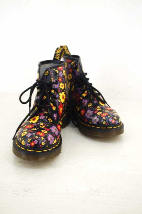 Dr.Martens （ドクターマーチン） Floral 101 6-Eye Leather Boots 花柄レースアップブーツ レディース シューズ