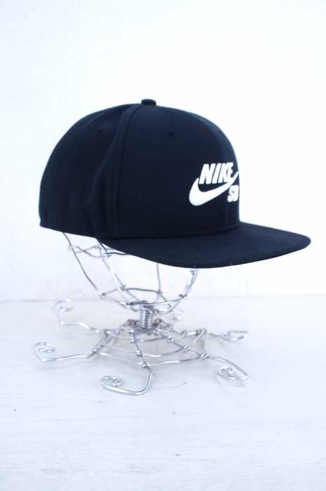 NIKE SB （ナイキスケートボーディング） ロゴ刺繍キャップ メンズ 帽子