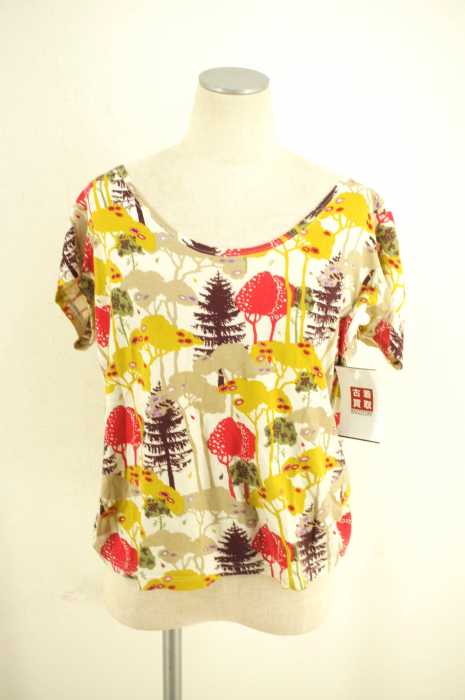 TSUMORI CHISATO （ツモリチサト） 総柄Tシャツ レディース トップス