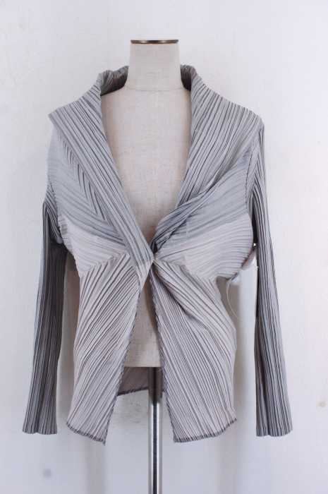 ISSEY MIYAKE(イッセイミヤケ) プリーツ1Bテーラードジャケット レディース アウター