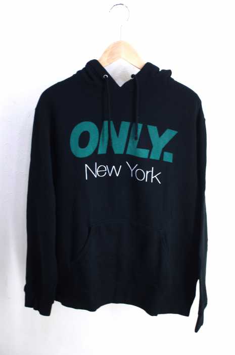 ONLY NY（オンリーニューヨーク） ロゴプリントプルオーバーパーカー メンズ トップス