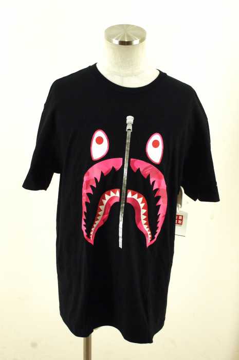 A BATHING APE (アベイシングエイプ) シャークプリント半袖プリントTシャツ メンズ トップス