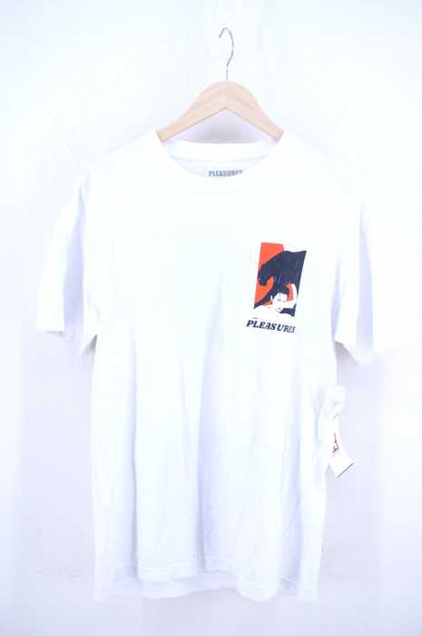 PLEASURES（プレジャーズ） PATRICK NAGEL SALON T-SHIRT メンズ トップス