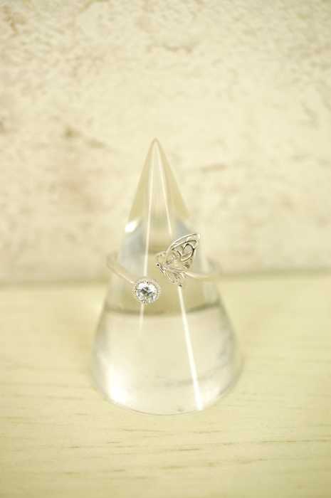 ANNA SUI （アナスイ） バタフライモチーフ レディース アクセサリー