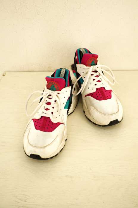 NIKE (ナイキ) WMNS AIR HUARACHE RUN メンズ シューズ