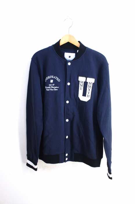 UNDEFEATED (アンディフィーテッド) スウェットスタジャン メンズ アウター