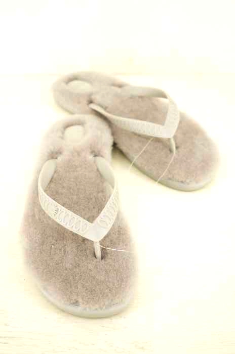 UGG（アグ） FLUFFIE  フラッフィー ビーチサンダル メンズ シューズ