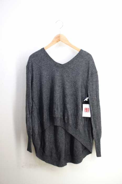 JOURNAL STANDARD （ジャーナルスタンダード） BACKフレアVネックニット レディース トップス