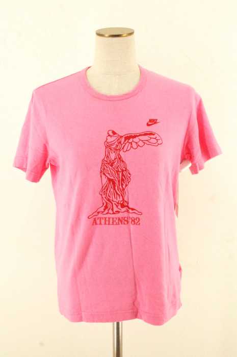 JUNYA WATANABE COMME des GARCONS MAN PINK × NIKE （ジュンヤワタナベコムデギャルソンマンピンク × ナイキ） AD2004 プリントTシャツ レディース トップス
