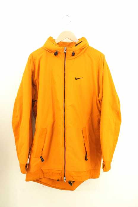 NIKE (ナイキ) バック刺繍中綿ジップアップジャケット メンズ アウター