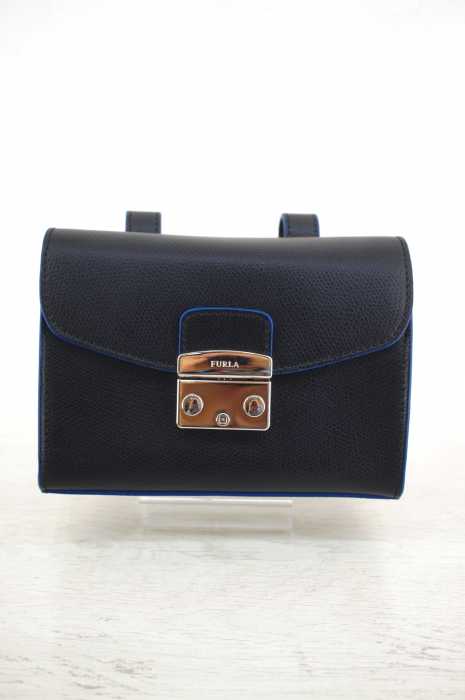 FURLA（フルラ） METROPOLIS メトロポリス 2WAYレザーショルダーバッグ　ウエストバッグ レディース バッグ