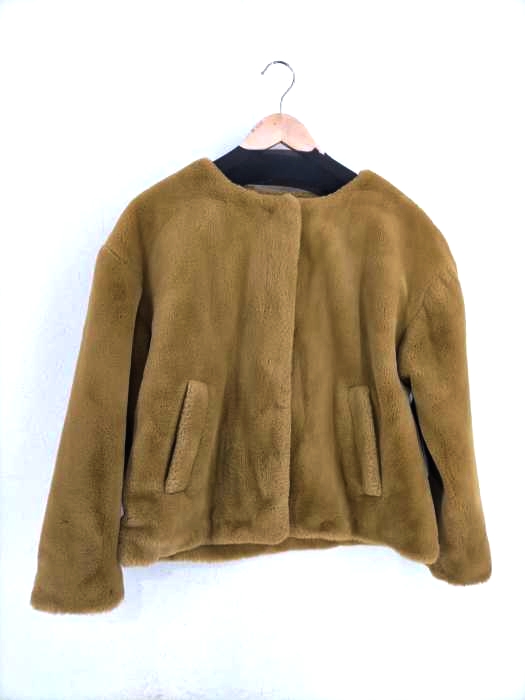 ZARA TRF OUTER WEAR（ザラティーアールエフアウターウェアー） ノーカラーファーブルゾン レディース アウター