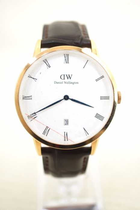 Daniel Wellington（ダニエルウェリントン） Dapper York 型押しストラップアナログ腕時計 メンズ 腕時計