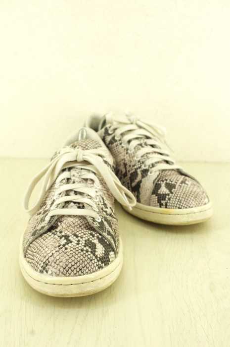 adidas Originals by HYKE (アディダスオリジナルス バイ ハイク adidas Originals by HYKE (アディダスオリジナルス バイ ハイク