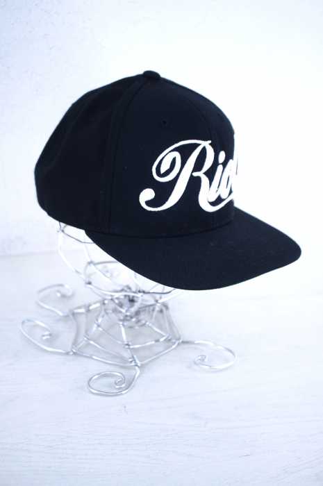 Sync. MADE BY MEDICOM TOY（シンク メイドバイメディコムトイ） SNAPBACK CAP RIOT メンズ 帽子