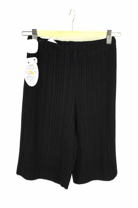 ISSEY MIYAKE （イッセイミヤケ） 素材切り替えプリーツハーフ レディース パンツ