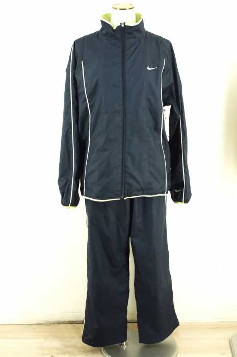 NIKE （ナイキ） ナイロンジップアップジャケット　ナイロンパンツ　ウィンドブレーカー レディース セットアップ