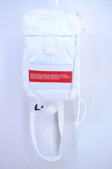 Calvin Klein Jeans(カルバンクラインジーンズ) Logo Body Bag レディース バッグ