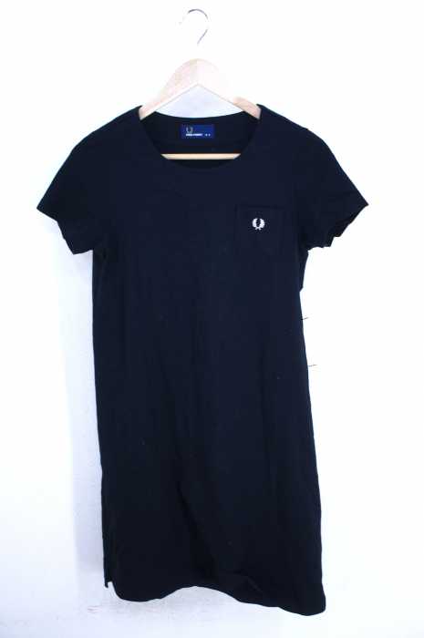 FRED PERRY （フレッドペリー） 後ろ身プリントドレス レディース ワンピース