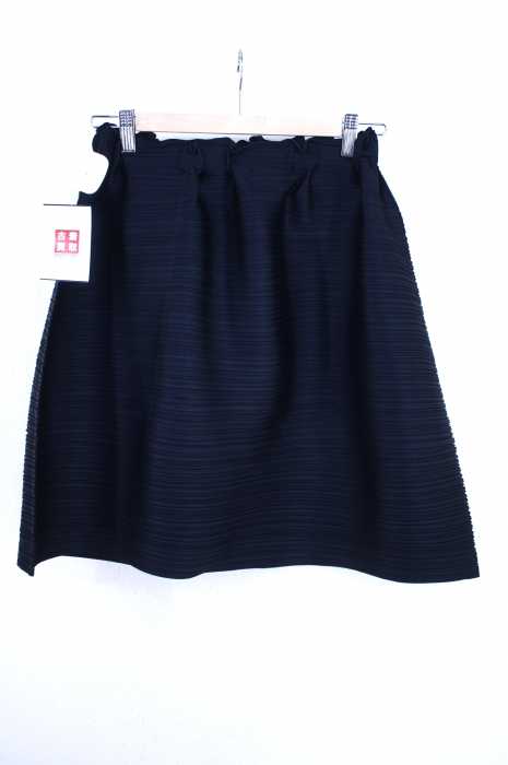 IKKO TANAKA ISSEY MIYAKE(イッコウタナカ イッセイ ミヤケ) プリーツショートパンツ レディース パンツ