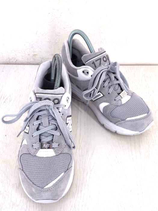 NEW BALANCE（ニューバランス） CM1700B1 LIGHT GRAY レディース シューズ