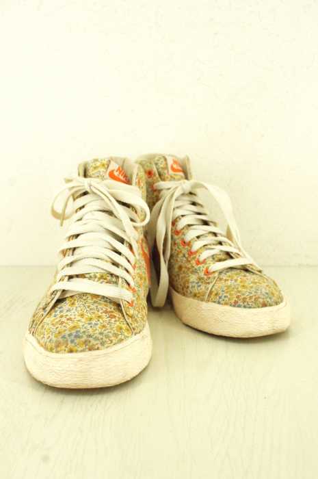 NIKE （ナイキ） BLAZER HI PREMIUM 花柄ハイカットスニーカー レディース シューズ