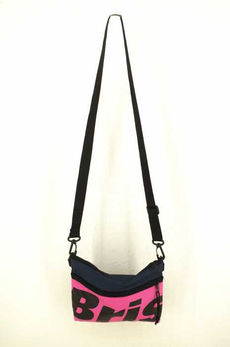 F.C.Real Bristol/ F.C.R.B.(エフシーレアルブリストル / エフシーアールビー) 17AW BIG LOGO SACOCHE BAG メンズ バッグ