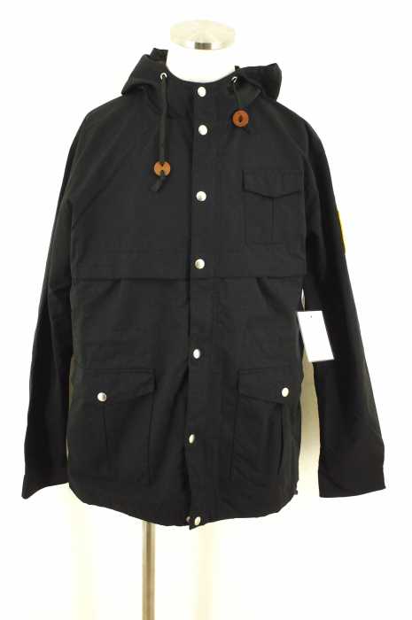 Supreme (シュプリーム) ワッペン付きマウンテンパーカー Supreme (シュプリーム) ワッペン付きマウンテンパーカー