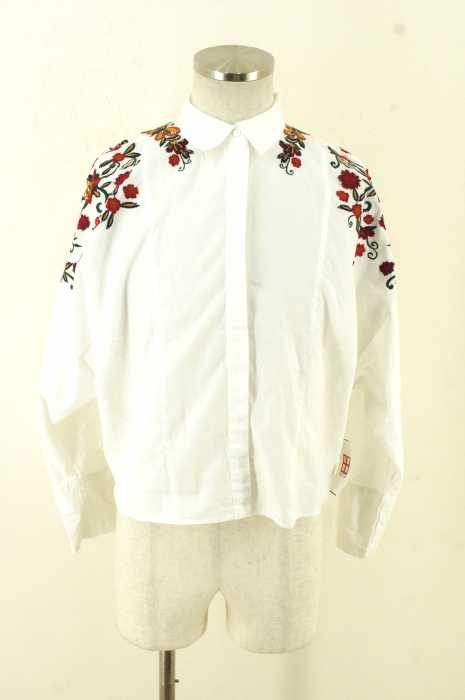 ZARA (ザラ) 刺繍デザイン比翼 レディース トップス